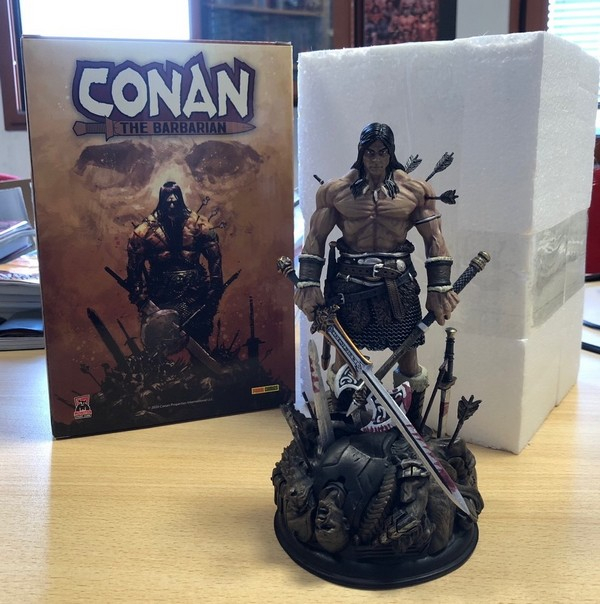 Coffret Conan le Barbare (Artbook + Statue) (Panini) Coffret-collector-tout-l-art-de-conan-artbook-avec-statue-exclusive-vf