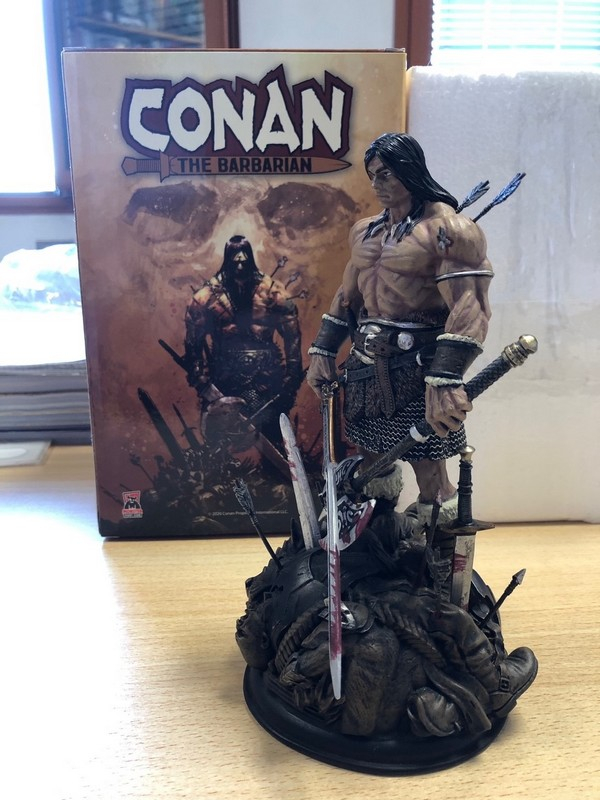 Coffret Conan le Barbare (Artbook + Statue) (Panini) Coffret-collector-tout-l-art-de-conan-artbook-avec-statue-exclusive-vf
